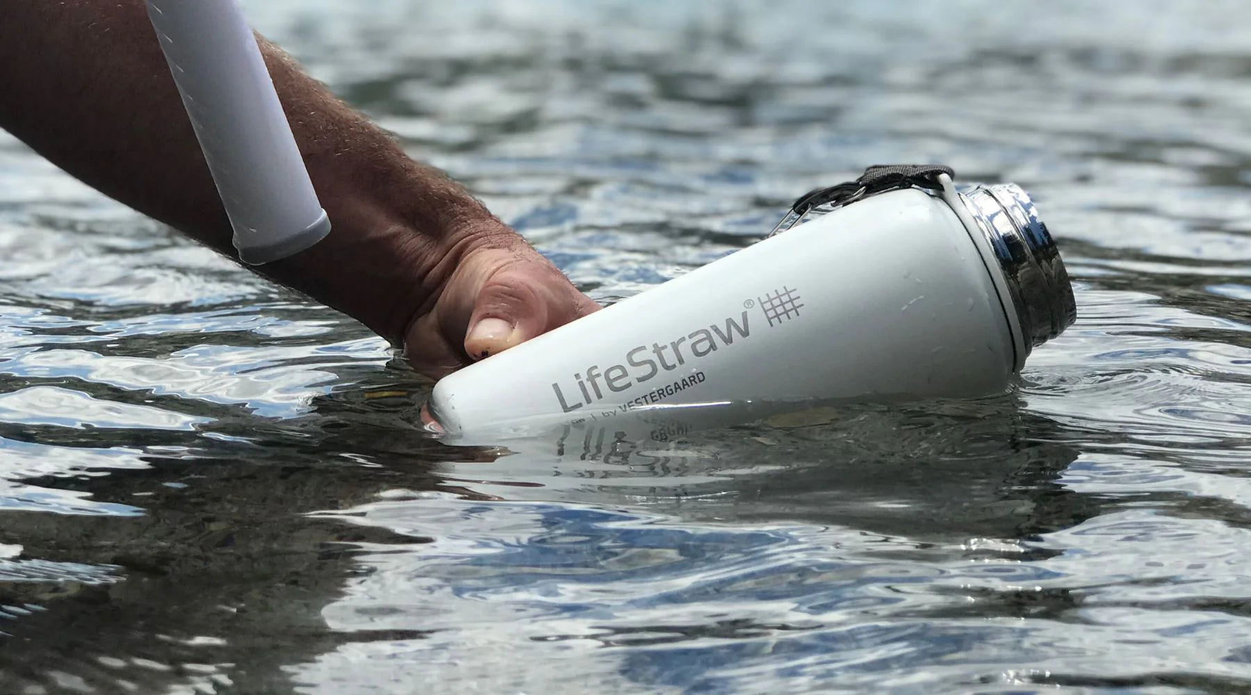 LifeStraw-Altijd-schoon-en-veilig-drinkwater-op-reis-moeiteloos-te-onderhouden. - Reisartikelen-nl