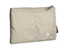 Eagle Creek RFID Blocker Hidden Pocket - tan Reisportemonnee - Reisartikelen-nl