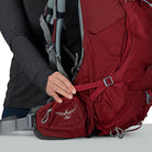 Osprey Ariel 55 Claret Red WXS/S Backpack - Reisartikelen-nl