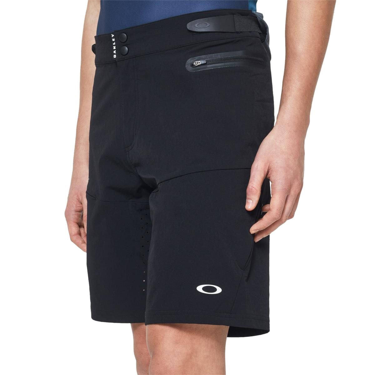 Oakley MTB Trail short blackout L Fietsbroek - Reisartikelen-nl